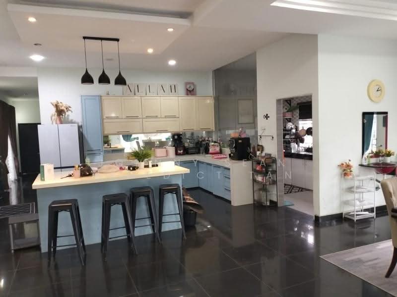 Bungalow House for Sale in Banting (Banting) - Johnny Sean Benedict Tan - Kitchen - PropertyGuru.com.my