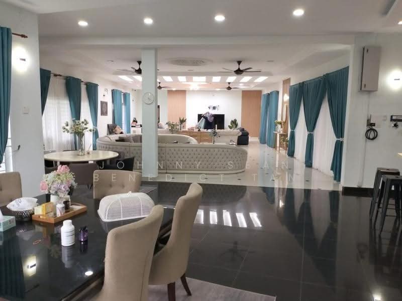 Bungalow House for Sale in Banting (Banting) - Johnny Sean Benedict Tan - Living Room - PropertyGuru.com.my