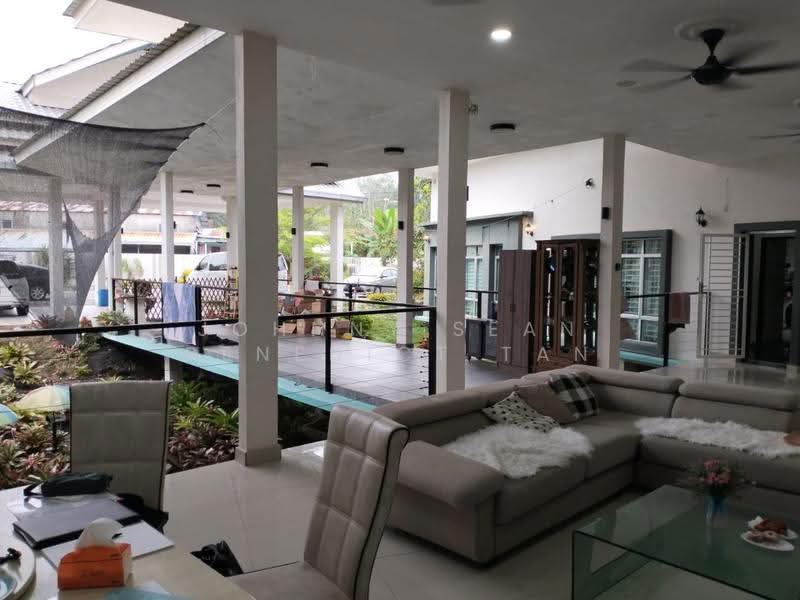 Bungalow House for Sale in Banting (Banting) - Johnny Sean Benedict Tan - Living Room - PropertyGuru.com.my