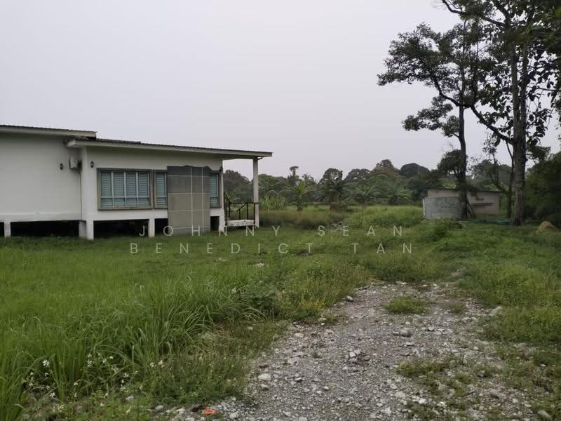 Bungalow House for Sale in Banting (Banting) - Johnny Sean Benedict Tan - Exterior - PropertyGuru.com.my