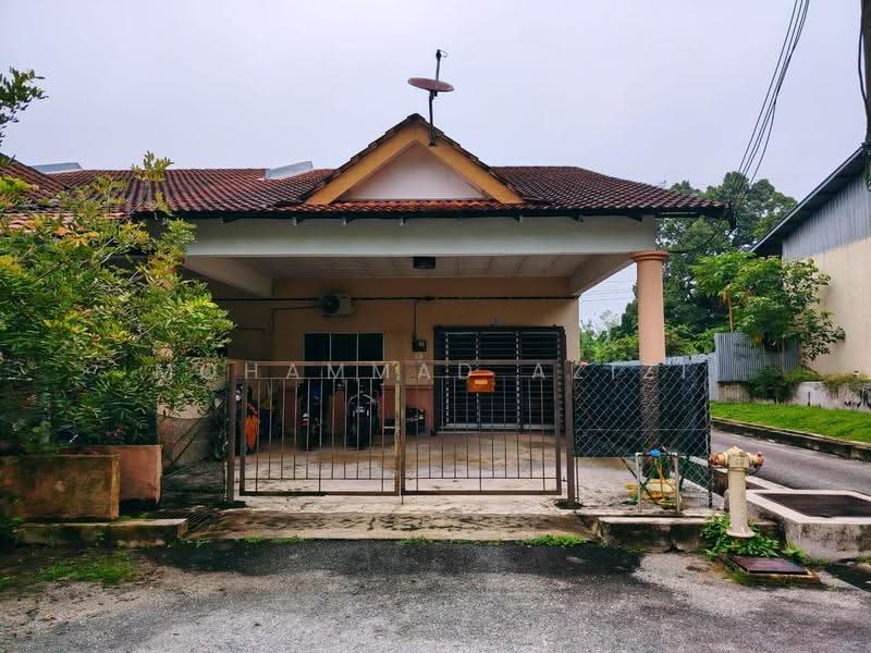 Rumah Teres untuk Dijual di Kuantan (Pahang) - Mohammad Azizi - PropertyGuru.com.my