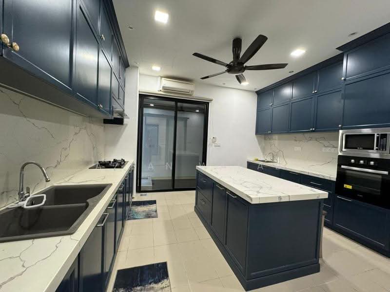 Rumah Banglo untuk Disewa di Ampang Jaya (Ampang) - Azean Wahab - Kitchen - PropertyGuru.com.my