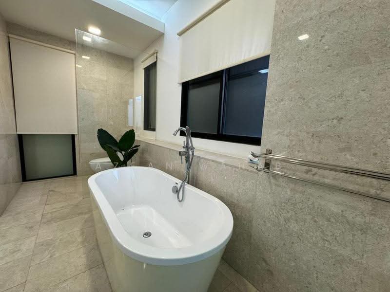 Rumah Banglo untuk Disewa di Ampang Jaya (Ampang) - Azean Wahab - Bathroom - PropertyGuru.com.my