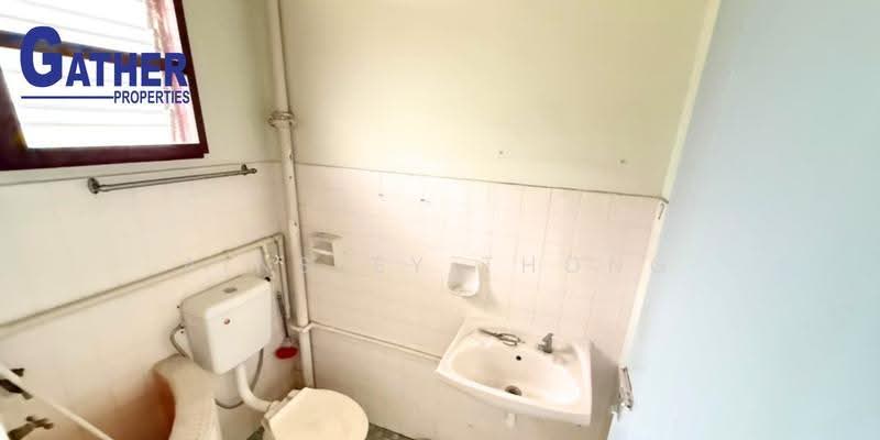 Banglo Pautan untuk Dijual di Ipoh (Perak) - Ainsley Thong - Bathroom - PropertyGuru.com.my