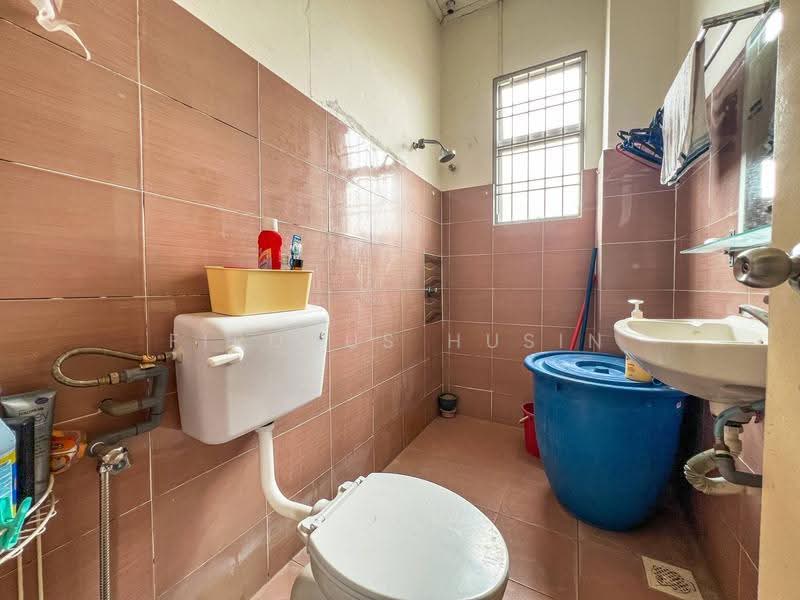 Bungalow House for Sale in Kota Seriemas (Nilai) - Firdaus Husin - PropertyGuru.com.my
