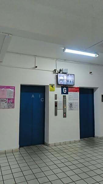 Rumah Flat untuk Dijual di Taman Seri Damai - Ai Nee Cha - Corridor - PropertyGuru.com.my
