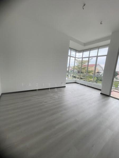 Banglo Pautan untuk Dijual di Kuantan (Pahang) - Fazielawatie Ishak - Living Room - PropertyGuru.com.my