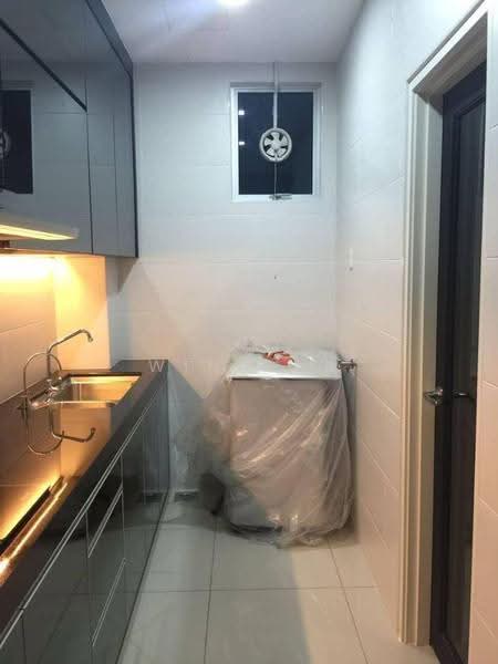 Pangsapuri untuk Dijual di D'Rich Executive Suites - Win Tan - Kitchen - PropertyGuru.com.my