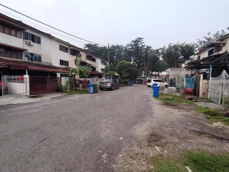 Rumah Teres 3-Tingkat untuk Dijual di Taman Sri Muda (Shah Alam) - June Pei - Exterior - PropertyGuru.com.my