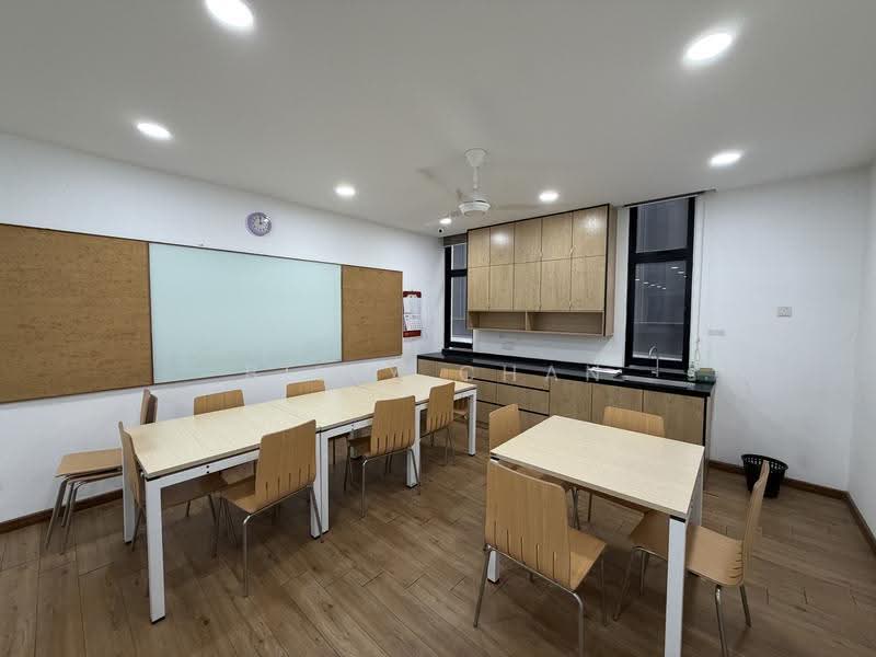 Office for Rent in Mkh Boulevard (Kajang) - Billy Chan - Interior - PropertyGuru.com.my