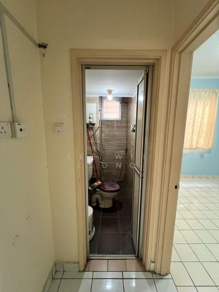 Apartment for Sale at SD Apartments II - Lee Wei Leong - Bathroom - PropertyGuru.com.my