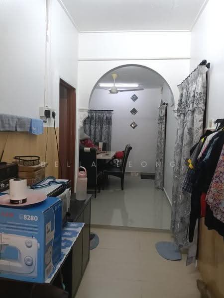 1-storey Terraced House for Sale in Bukit Beruntung (Selangor) - Bella Leong - Dining Room - PropertyGuru.com.my