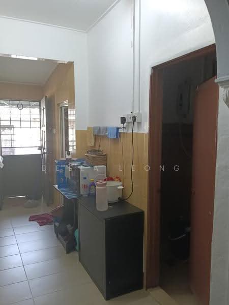 1-storey Terraced House for Sale in Bukit Beruntung (Selangor) - Bella Leong - Kitchen - PropertyGuru.com.my