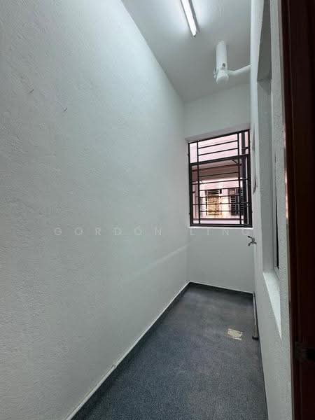 Pangsapuri untuk Disewa di Suria Residence - Gordon Ling - Balcony - PropertyGuru.com.my