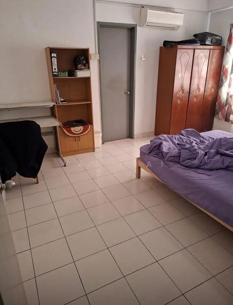 Apartment for Sale at Sri Bayu Apartments - Yau Thai Soo - Bedroom - PropertyGuru.com.my