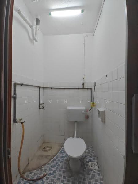 Rumah Teres 2-Tingkat untuk Disewa di Taman Sri Bintang (Kepong) - Kelvin Tham - Bathroom - PropertyGuru.com.my