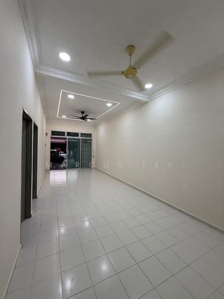 1-storey Terraced House for Sale in Simpang Renggam (Johor) - Marcus Tey - Living Room - PropertyGuru.com.my