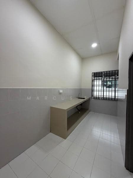 1-storey Terraced House for Sale in Simpang Renggam (Johor) - Marcus Tey - Kitchen - PropertyGuru.com.my