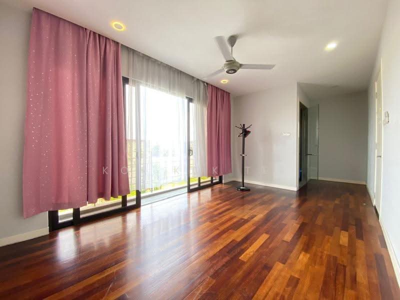 3.5-storey Terraced House for Rent in Taman Villa Senja (Rawang) - Kor Kok Tee - Living Room - PropertyGuru.com.my