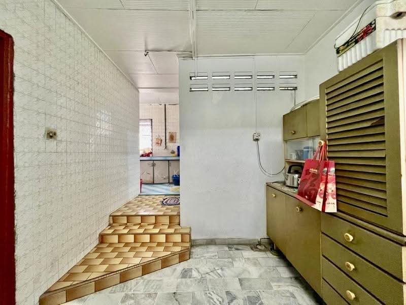 Rumah Teres 1-Tingkat untuk Dijual di Taman Ungku Tun Aminah (Skudai) - Nikko Soh - Kitchen - PropertyGuru.com.my