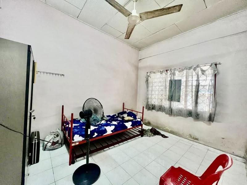 Rumah Teres 1-Tingkat untuk Dijual di Taman Ungku Tun Aminah (Skudai) - Nikko Soh - Bedroom - PropertyGuru.com.my