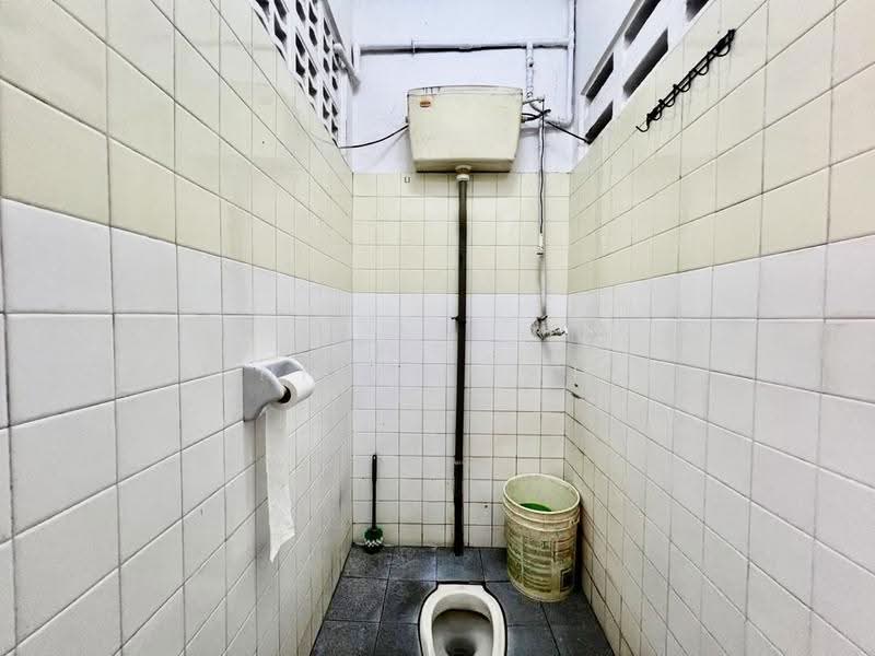 Rumah Teres 1-Tingkat untuk Dijual di Taman Ungku Tun Aminah (Skudai) - Nikko Soh - Bathroom - PropertyGuru.com.my
