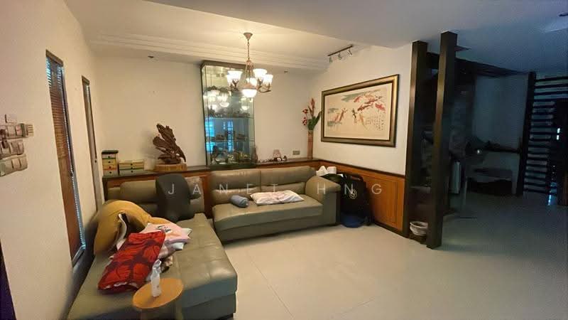 2-storey Terraced House for Sale in Kota Kemuning (Shah Alam) - Janet Hng - Living Room - PropertyGuru.com.my