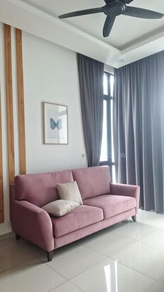 Kediaman Servis untuk Disewa di Wave @ Marina Cove - Jamie Low - Living Room - PropertyGuru.com.my
