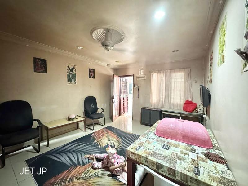 Rumah Flat untuk Dijual di Bandar Bukit Tinggi 2 Flat - Joanne Pua - Living Room - PropertyGuru.com.my