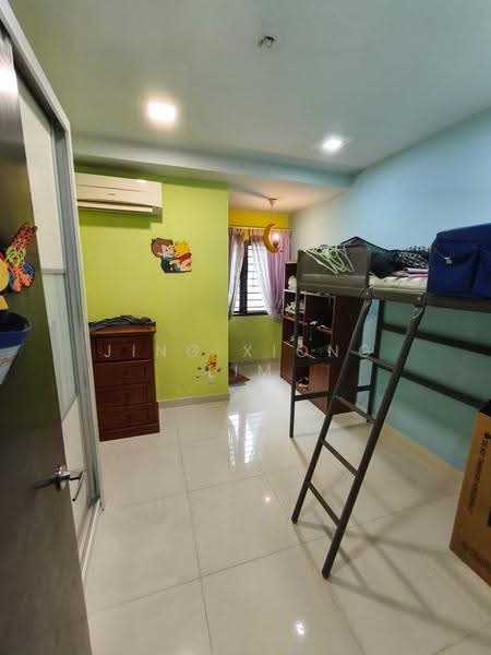 2-storey Terraced House for Sale in Taman Meranti Jaya (Puchong) - Jing Xiong Lim - Bedroom - PropertyGuru.com.my