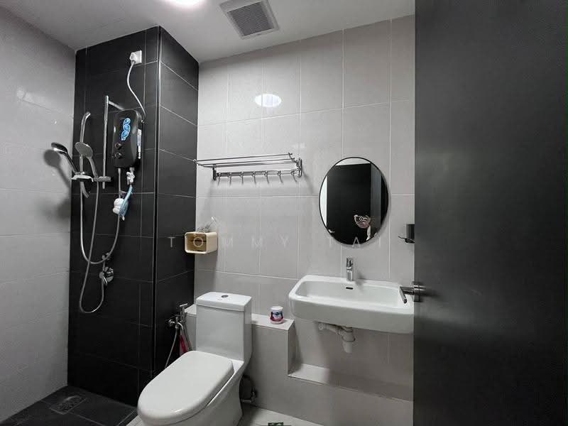 Kediaman Servis untuk Disewa di Wave @ Marina Cove - Tommy Tai - Bathroom - PropertyGuru.com.my