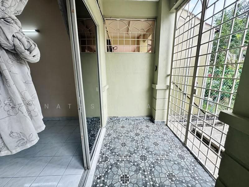 2-storey Terraced House for Sale in Seksyen 7 (Bangi) - Natasha Hashim - Balcony - PropertyGuru.com.my