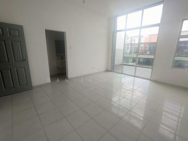 Rumah Teres 2-Tingkat untuk Dijual di Bandar Pulai Jaya (Kulai) - Daniel Yong - Living Room - PropertyGuru.com.my