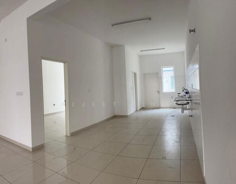 Terraced House for Sale in Bandar Sri Sendayan (Negeri Sembilan) - Baljeet Singh - Kitchen - PropertyGuru.com.my
