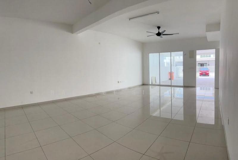 Terraced House for Sale in Bandar Sri Sendayan (Negeri Sembilan) - Baljeet Singh - Living Room - PropertyGuru.com.my