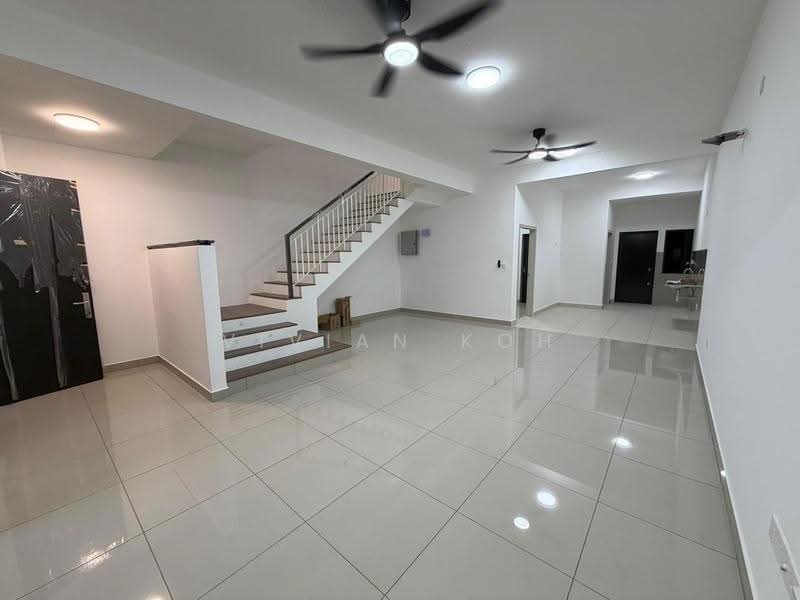 2-storey Terraced House for Rent in Bandar Bukit Raja (Klang) - Vivian Koh - Living Room - PropertyGuru.com.my