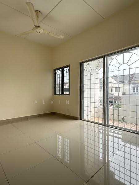 2-storey Terraced House for Sale in Taman Puchong Indah (Puchong) - Alvin Teh - Living Room - PropertyGuru.com.my