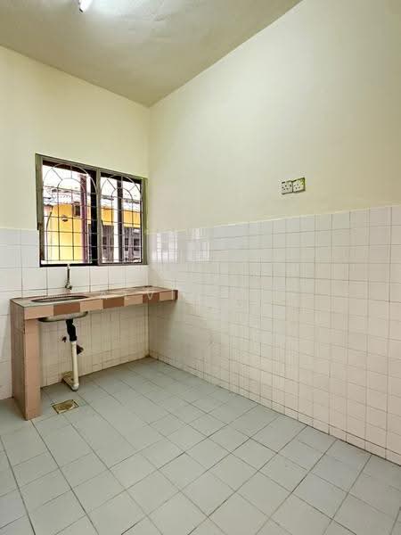2-storey Terraced House for Sale in Taman Puchong Indah (Puchong) - Alvin Teh - Kitchen - PropertyGuru.com.my