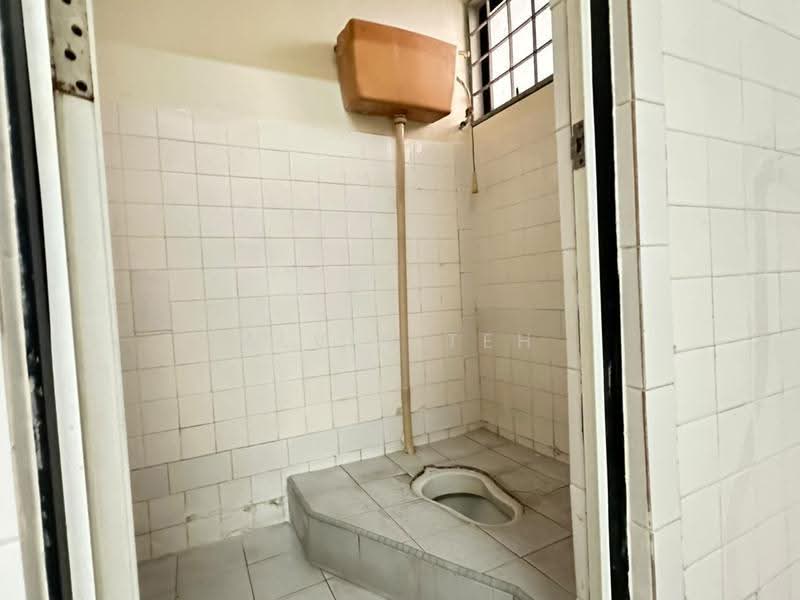 2-storey Terraced House for Sale in Taman Puchong Indah (Puchong) - Alvin Teh - Bathroom - PropertyGuru.com.my