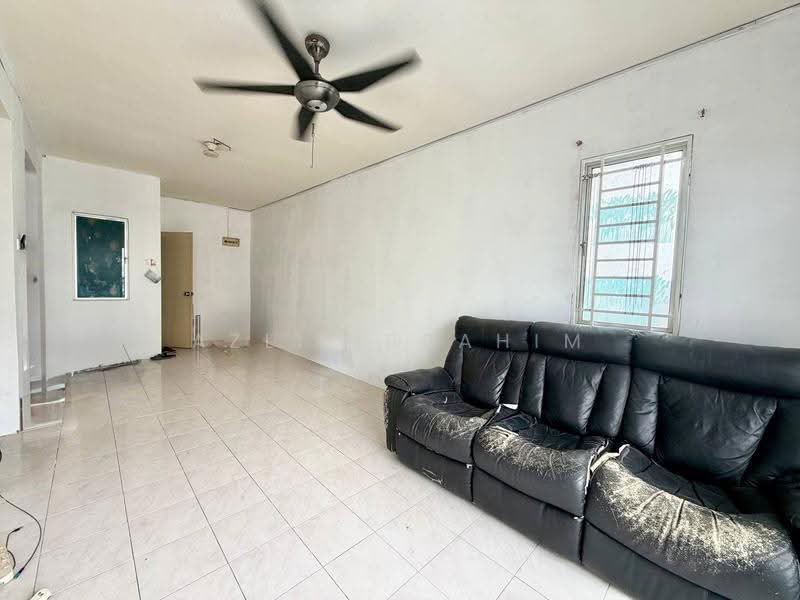 Apartment for Sale at Casa Riana - Azli Ibrahim - Living Room - PropertyGuru.com.my