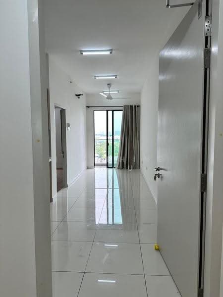 Service Residence for Rent at The Glenz @ Glenmarie - Josephine Chou - Corridor - PropertyGuru.com.my