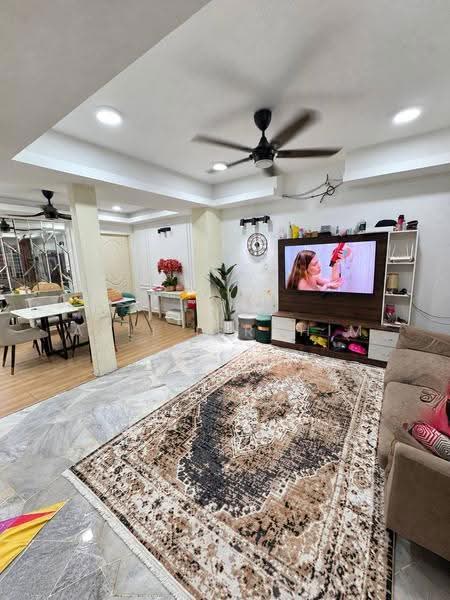 Rumah Teres 2-Tingkat untuk Dijual di Taman Puchong Perdana (Puchong) - Azli Ibrahim - Living Room - PropertyGuru.com.my