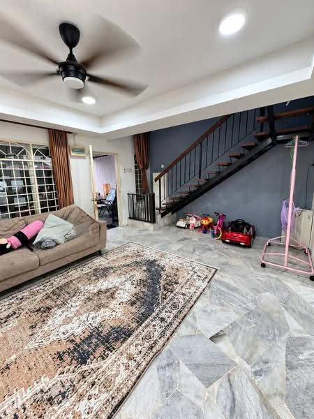 Rumah Teres 2-Tingkat untuk Dijual di Taman Puchong Perdana (Puchong) - Azli Ibrahim - Living Room - PropertyGuru.com.my