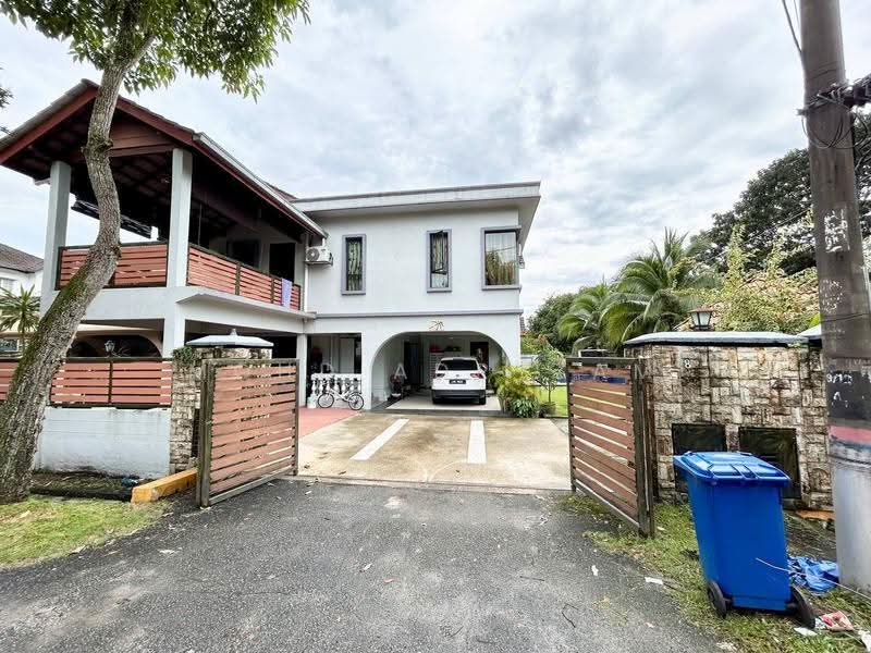 Rumah Berkembar untuk Dijual di Seksyen 9 (Shah Alam) - Mohd Adryzam - Exterior - PropertyGuru.com.my