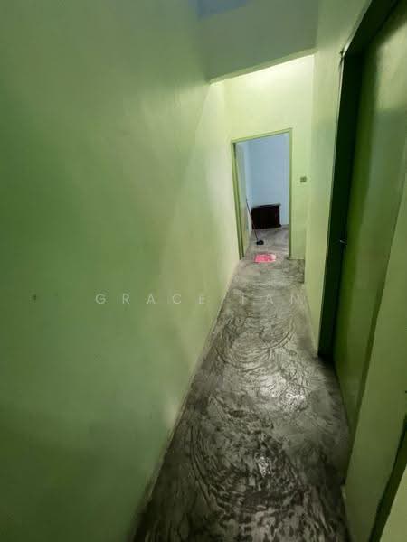 Rumah Teres 2-Tingkat untuk Disewa di Taman Titiwangsa (Kluang) - Grace Fan - Corridor - PropertyGuru.com.my