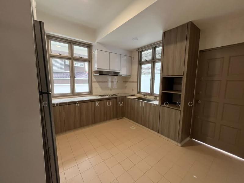 Semi-Detached House for Sale in Bukit Pelindung (Kuantan) - CHIA KUM HOONG - Kitchen - PropertyGuru.com.my