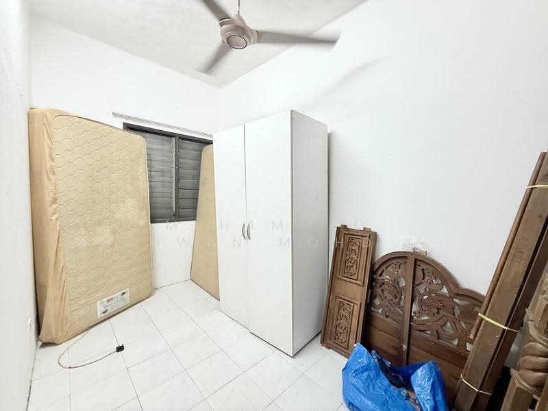 2-storey Terraced House for Sale in Sungai Merab (Dengkil) - Muhammad Ridhwan Mohd Huzairi - Bedroom - PropertyGuru.com.my