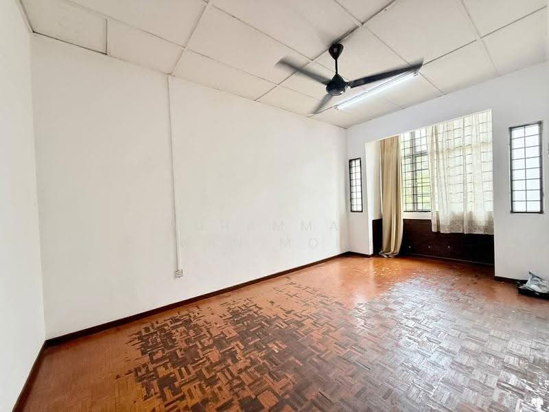2-storey Terraced House for Sale in Sungai Merab (Dengkil) - Muhammad Ridhwan Mohd Huzairi - Living Room - PropertyGuru.com.my
