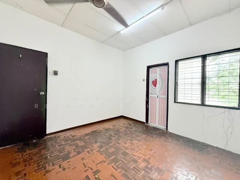 2-storey Terraced House for Sale in Sungai Merab (Dengkil) - Muhammad Ridhwan Mohd Huzairi - Interior - PropertyGuru.com.my