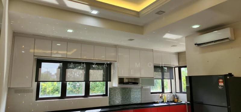 Rumah Bandar untuk Disewa di 16 Sierra (Puchong) - Mahzah Mohd Rapiee - Kitchen - PropertyGuru.com.my